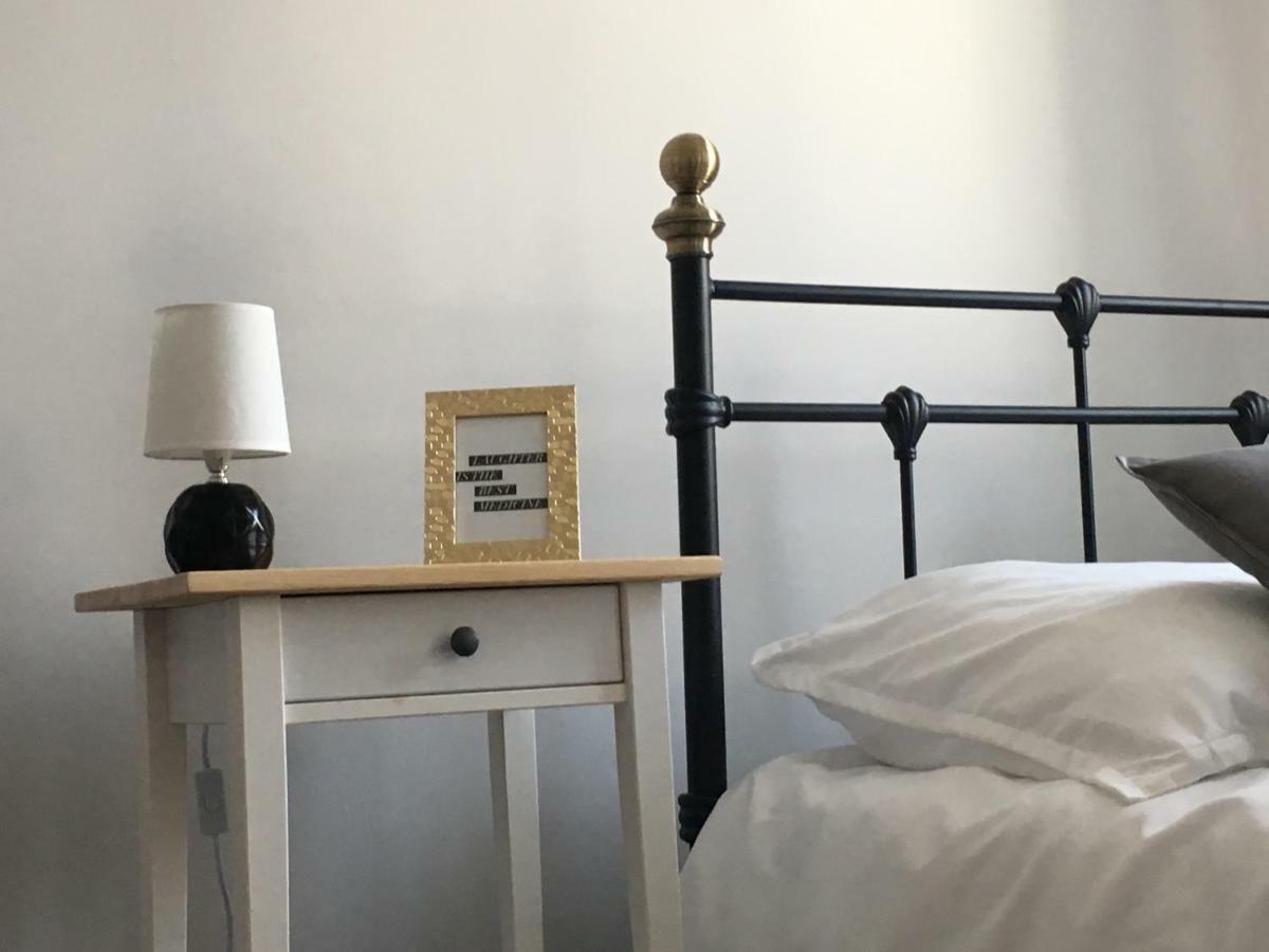 Marzec Apartamenty Гнезно Екстер'єр фото