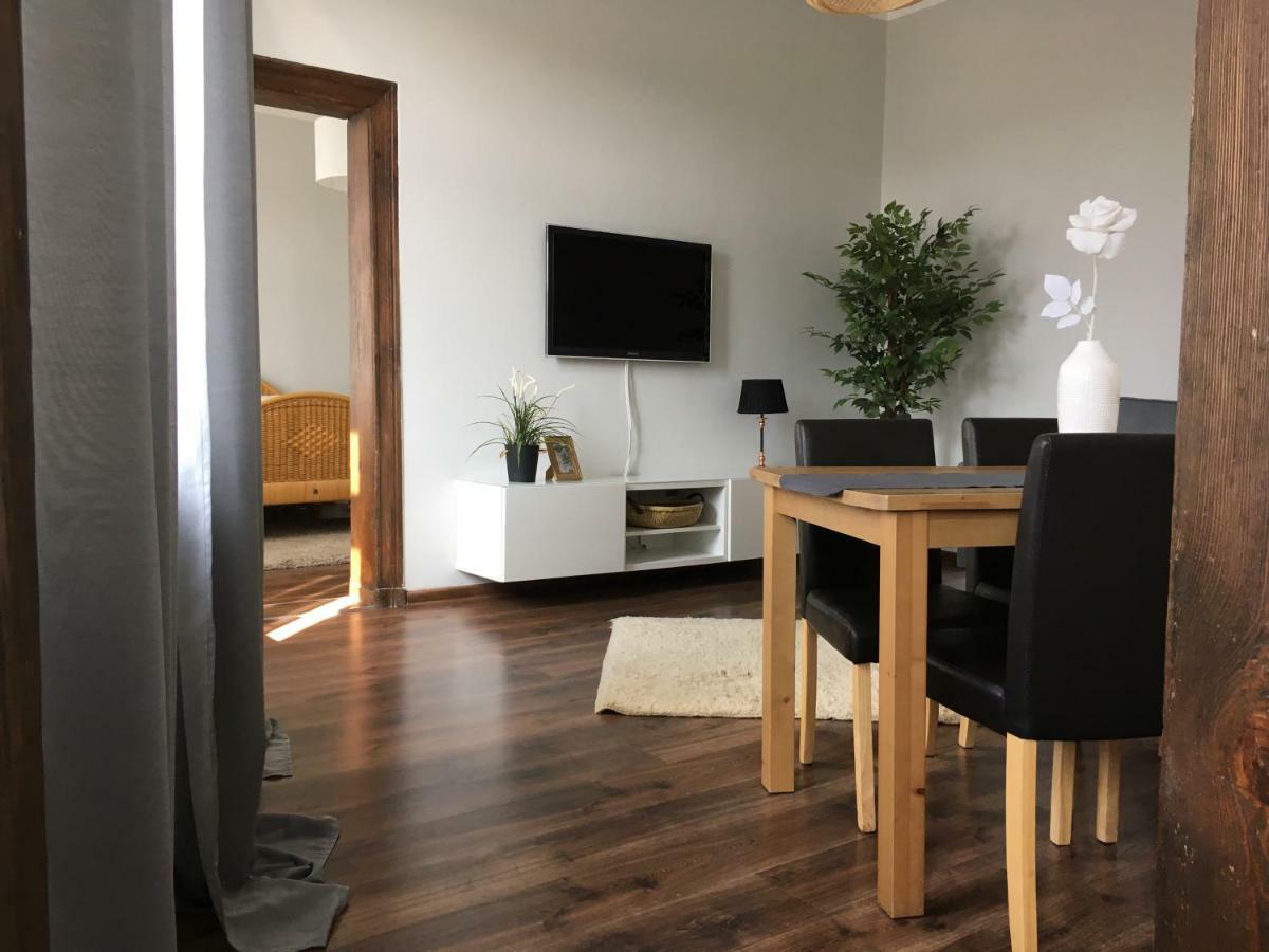 Marzec Apartamenty Гнезно Екстер'єр фото