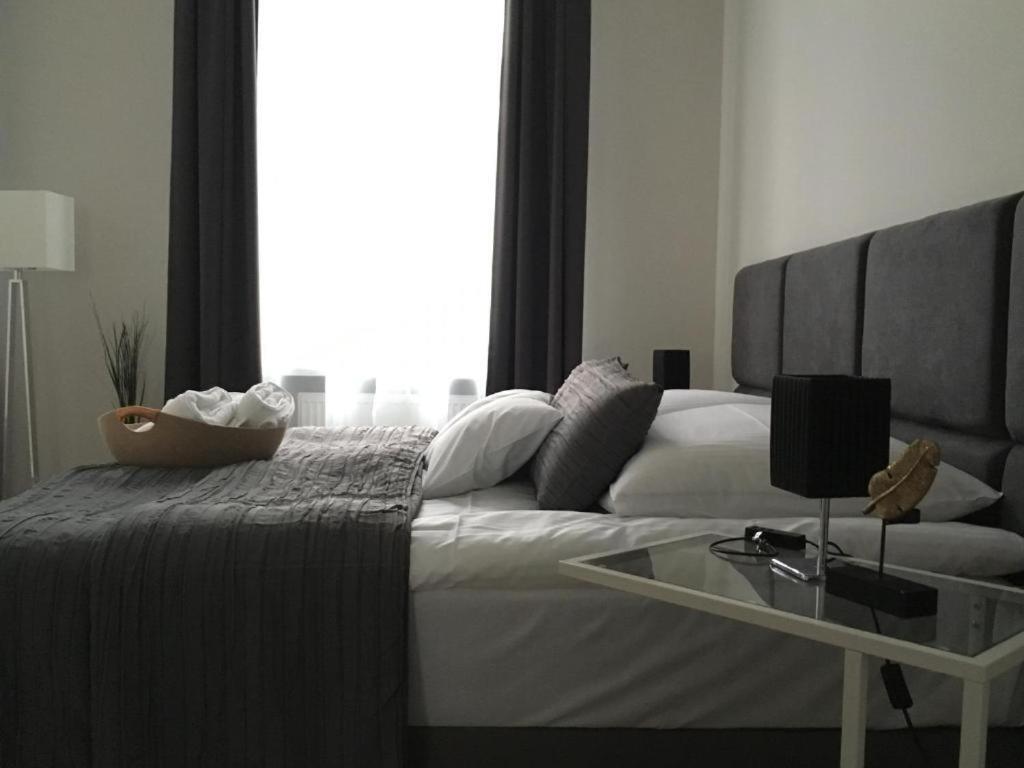 Marzec Apartamenty Гнезно Екстер'єр фото
